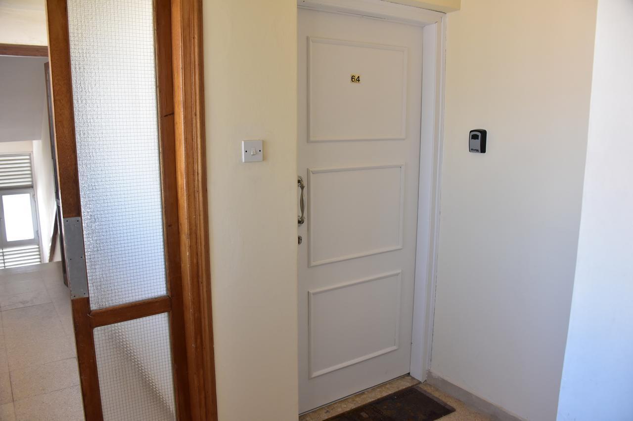 Kolonaki Seaview Apartment Larnaca